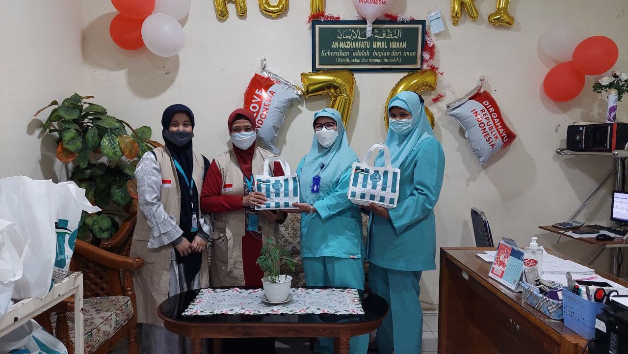 Peringati HUT RI, Adara Beri Paket Cinta Untuk Tenaga Kesehatan Indonesia
