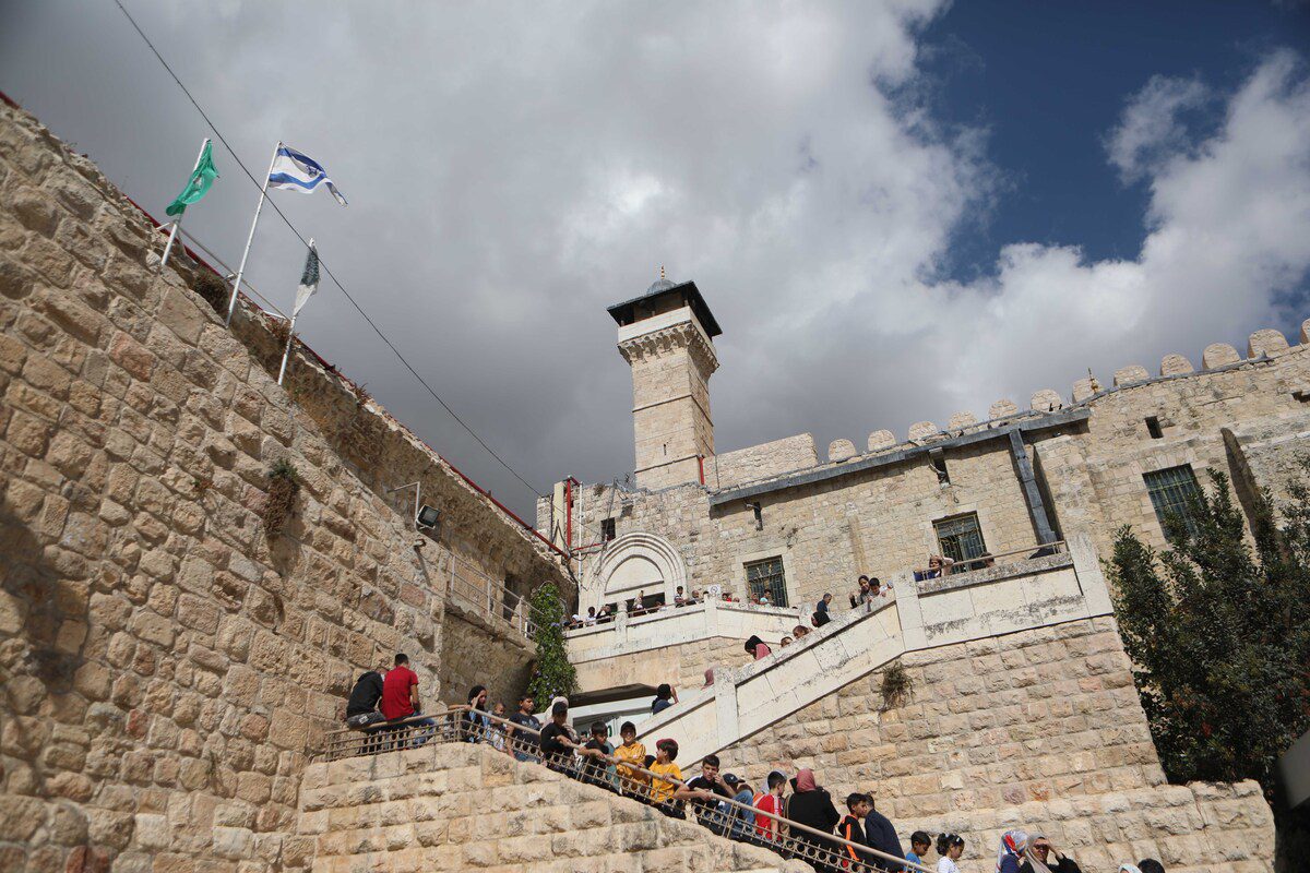 Petisi Penolakan Proyek Pemasangan Lift di Masjid Ibrahimi