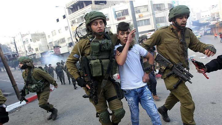 Lansia Difabel Ditangkap di Tepi Barat Bersama dengan Enam Lainnya