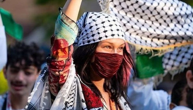 Majalah Vogue: Bella Hadid Menyerukan Rumah bagi Warga Palestina