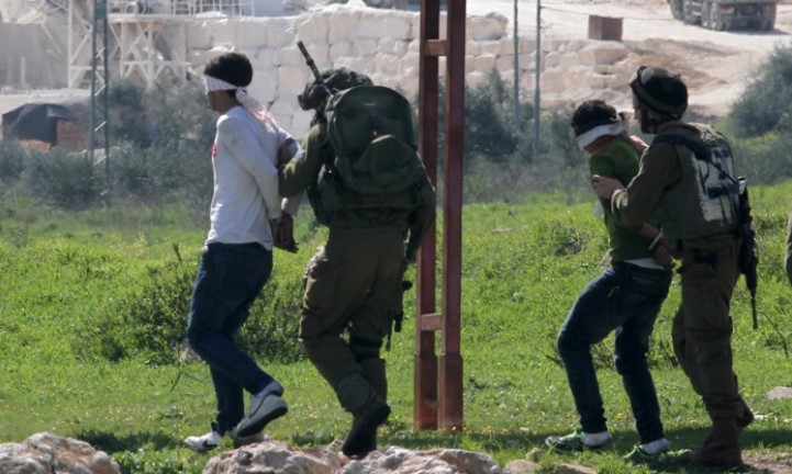 Pasukan Israel Menawan 24 Warga Palestina dalam Serangan di Tepi Barat