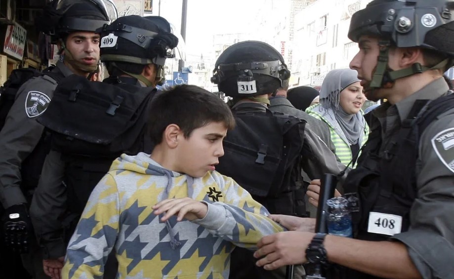 Strategi tentang Tawanan Rumah untuk Anak-Anak Palestina Mendapat Kecaman