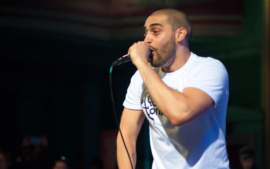 Cancel Culture Pro-Israel Dikecam oleh Para Artis yang Mendukung Lowkey, Rapper pro-Palestina