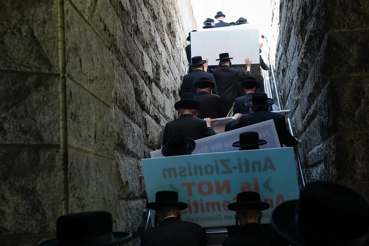 Pelobi Pro-Israel Terkemuka Mengatakan Zionisme telah Gagal dan Israel dalam Masalah