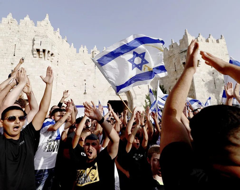 Menunda Pemilu untuk Memperpanjang UU Hukum Sipil Atas Pemukim