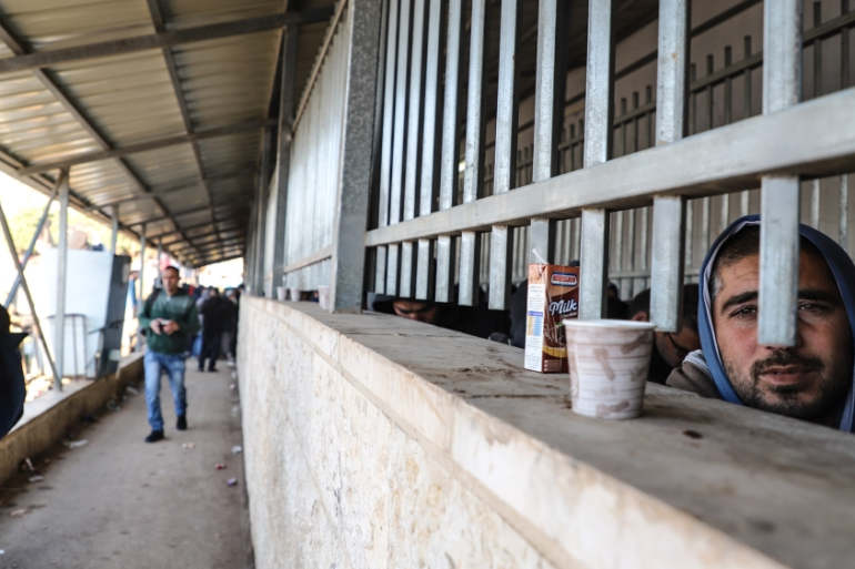 Blokade Israel Memisahkan Ibu dari Tiga Putri Tercintanya