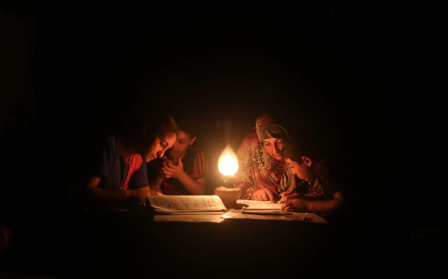 Israel Tutup Satu-satunya Pembangkit Listrik di Gaza