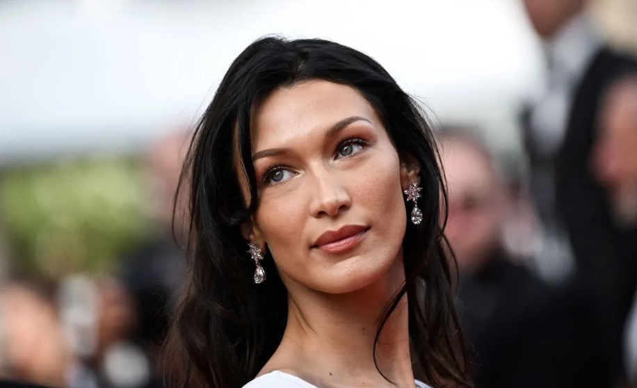 Penulis Israel Luncurkan Kampanye Propaganda Lawan Bella Hadid