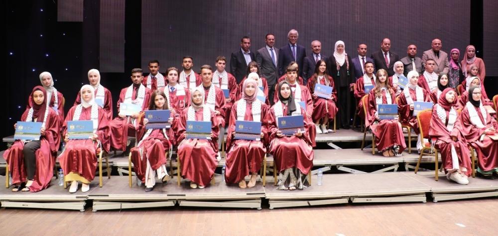 Siswa Difabel Berprestasi Palestina Raih Penghargaan