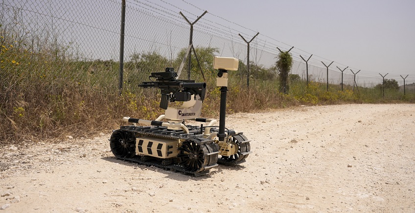 Ketika Anak-Anak Harus Berhadapan dengan Mesin Tembak Otomatis di Pos Pemeriksaan