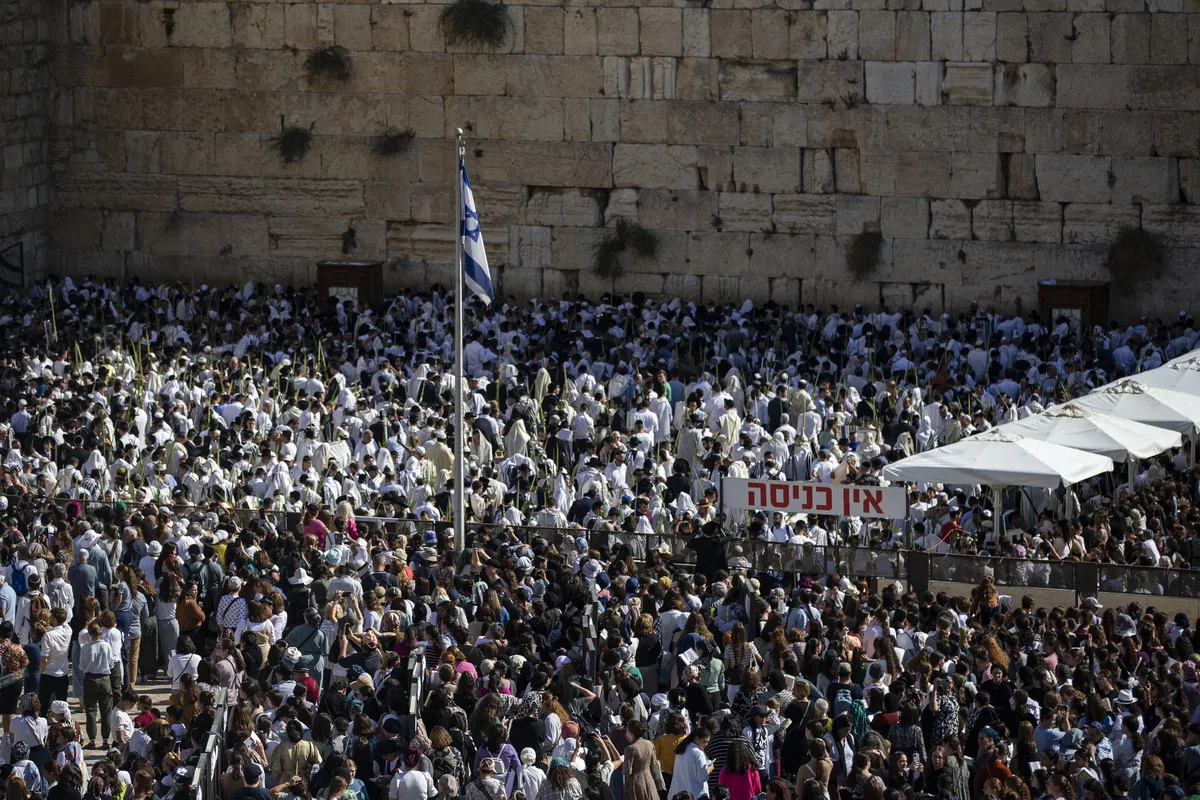Anggota Parlemen Israel Ben-Gvir Pimpin Penyerbuan ke Masjid Al-Aqsa