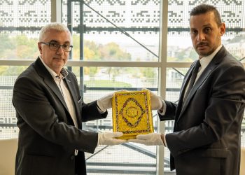 Palestina Sumbangkan Dua Salinan Al Qur'an dan Alkitab ke Museum Etnografi di Budapest