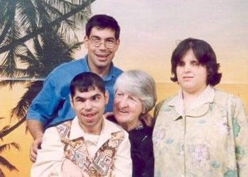 Mengenal Jane Calder, Dokter Australia yang Mengabdikan Hidupnya untuk Gaza