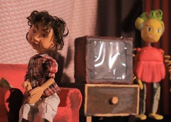 Pertunjukan Teater Boneka di Khan Yunis Tarik Antusiasme Penonton