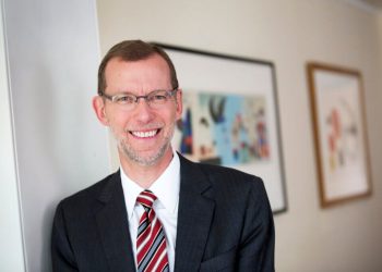 Dekan Harvard Batalkan Beasiswa Mantan Direktur HRW karena Kritik Israel, Akademisi Palestina Suarakan Protes