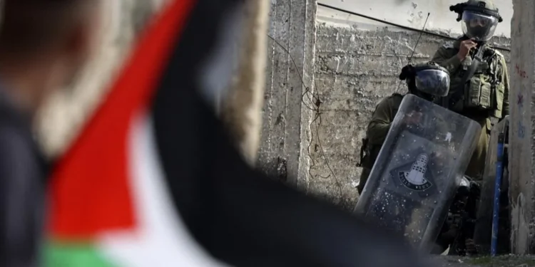 Menteri Israel Ben-Gvir Larang Pengibaran Bendera Palestina