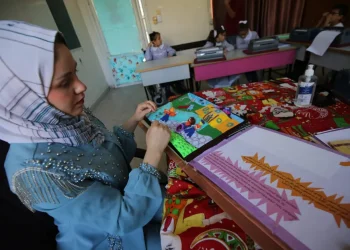 Perempuan Palestina Ciptakan Buku Cerita untuk Siswa Tunanetra Gaza