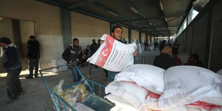 UNRWA: Lebih dari 40% Warga Gaza Kekurangan Pangan