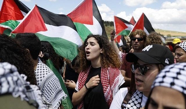 Pemukim Israel Tolak Sekamar, Perempuan Palestina yang Akan Melahirkan Diusir dari Ruang Bersalin