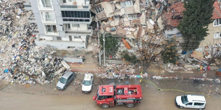 Turki Diguncang Gempa Lagi! Korban Tewas Bertambah Hampir Mencapai 50 Ribu Orang