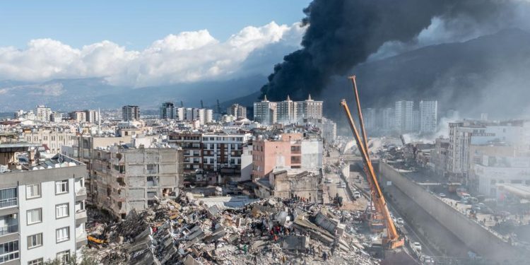 Update Gempa Turki: Korban Tewas Tembus 7.800 Orang