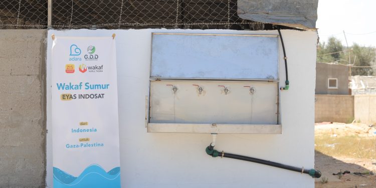 Adara Bangun Sumur di Dekat Masjid Khalid bin Walid, Gaza