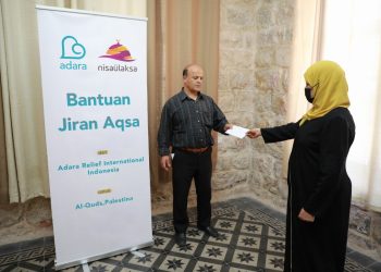 Adara Berikan Bantuan untuk Para Penjaga Masjid Al Aqsa