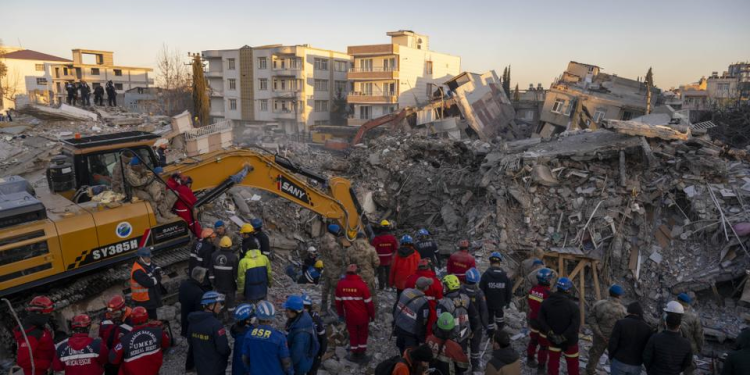 Gempa Terkuat sejak 24 Tahun Terakhir, Gempa Turki-Suriah Menelan Puluhan Ribu Korban