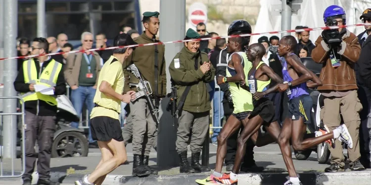 Karena Maraton, Israel Tutup Jalan Utama Menuju Masjid Al-Aqsa