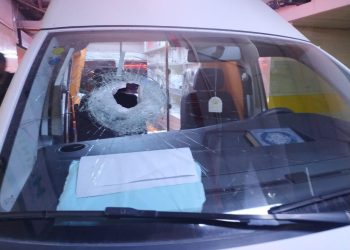 Pemukim Israel Bersenjata Menyerang Ambulans, Melukai Ibu Palestina di Nablus