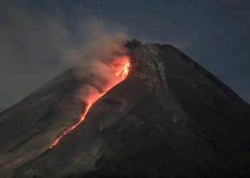 Siaga Tiga! Gunung Merapi Semburkan Awan Panas 60 Kali Lebih dalam Tiga Hari