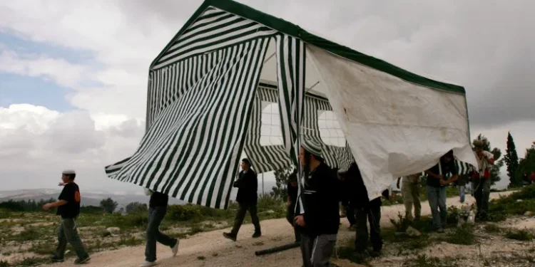 Zionis Israel Beri Izin Pemukim untuk Menempati Permukiman yang Ditutup Pada 2005