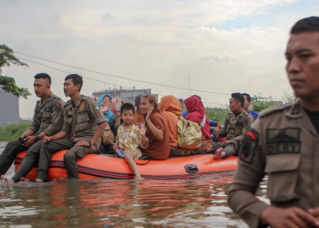 Banjir Bandang Menerjang Leuwisadeng-Bogor, Ribuan Jiwa Terdampak!