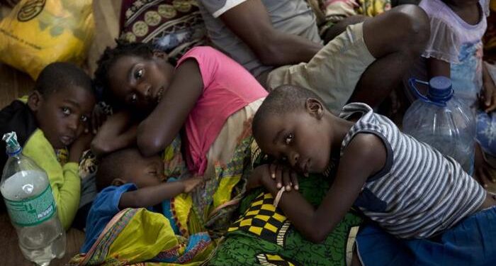 Bencana Topan, Kolera, dan Banjir Mengancam Anak-Anak di Mozambik