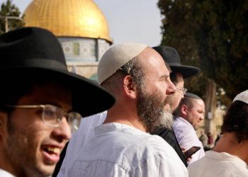 Israel Kembali Serang Masjid Al-Aqsa Saat Paskah, Jumlah Jamaah Tarawih Turun Drastis karena Aturan Ini