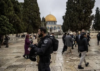 Rayakan Hari ‘Kemerdekaan’, Israel Serang Masjid Al-Aqsa dengan Cara-cara Berikut