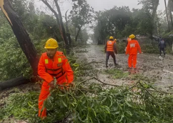 Dahsyatnya Topan Mocha Menyapu Bangladesh dan Myanmar, Dampaknya Bikin Kewalahan