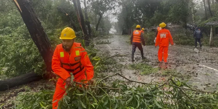 Dahsyatnya Topan Mocha Menyapu Bangladesh dan Myanmar, Dampaknya Bikin Kewalahan