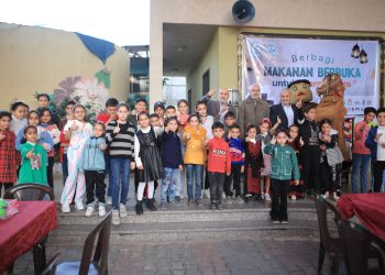 Buka Puasa Bersama Yatim Gaza Palestina