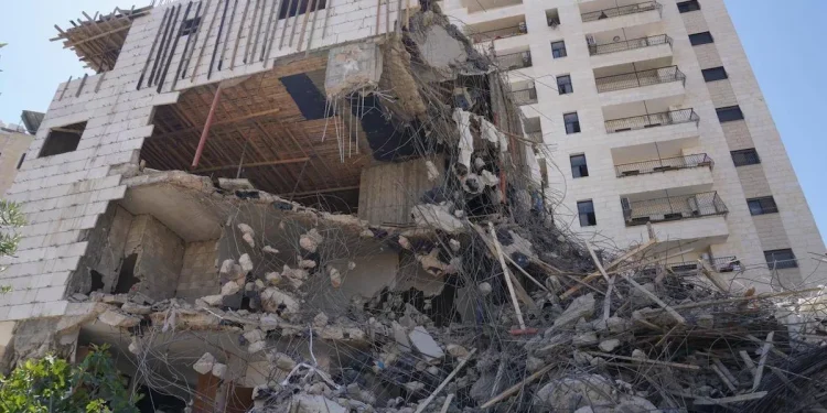 Israel Hancurkan Apartemen di Al-Quds (Yerusalem), Pemilik Bangunan Tidak Diizinkan Melakukan Hal Ini