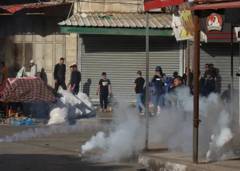 Israel Serbu Nablus dengan Peluru dan Gas Air Mata, 38 Warga Palestina Terluka