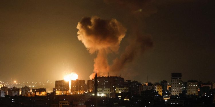 Israel Tembakkan Serangan Udara ke Gaza, Ini Penyebabnya