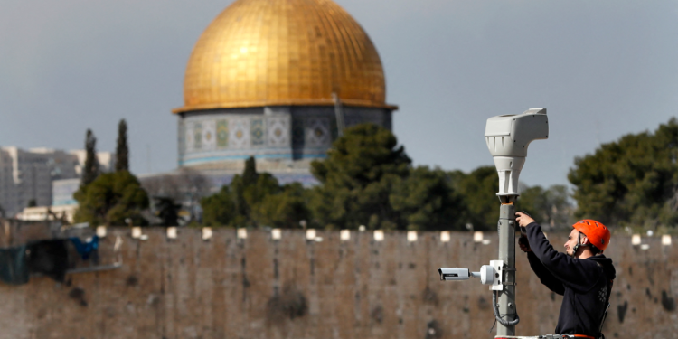 Mengerikan! Israel Gunakan Teknologi Pemindai Wajah untuk Mengontrol Warga Palestina, Begini Cara Alat Tersebut Bekerja