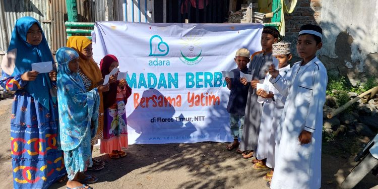 Adara Gandeng Sahabat Muslim Nusantara Beri Santunan kepada Anak Yatim di Flores, NTT