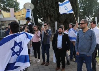 Menteri Sayap Kanan Israel Mengancam Akan 'Meledakkan' Perkemahan Musim Panas Keluarga Palestina