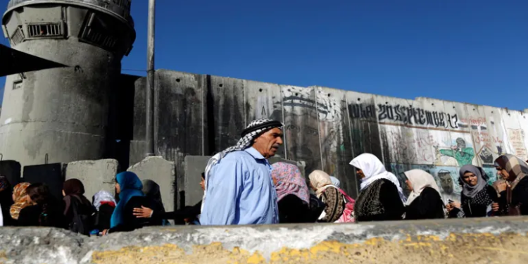 Kartu Identitas Palestina dan Kemanusiaan yang Tidak Diakui