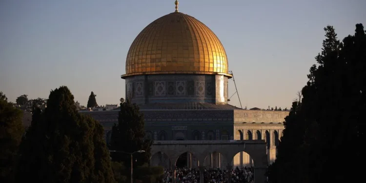 Dalam Upaya Melanjutkan Yahudinisasi, Israel Hentikan Restorasi Masjid Al-Aqsa