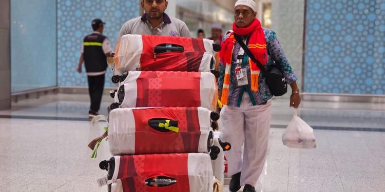 Kelebihan Muatan, Banyak Jemaah Haji Terpaksa Tinggalkan Barang Bawaan di Bandara Jeddah