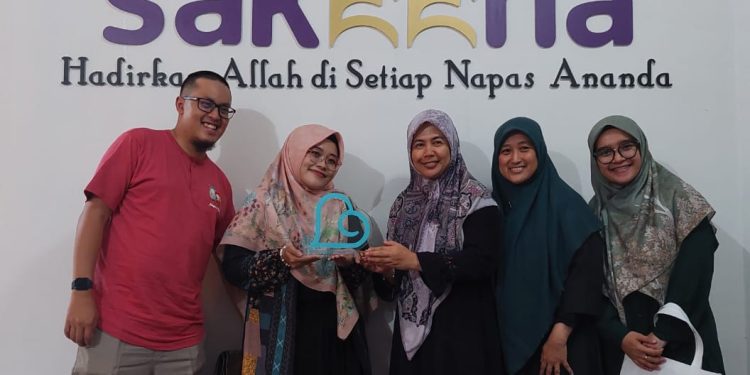 Kunjungan: Adara Relief Kunjungi Sakeena Family