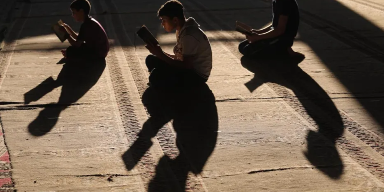 Perjuangan Anak-Anak Palestina di Tengah Penjajahan: Mulia dengan Al-Qur’an, Terhormat dengan Ilmu Pengetahuan